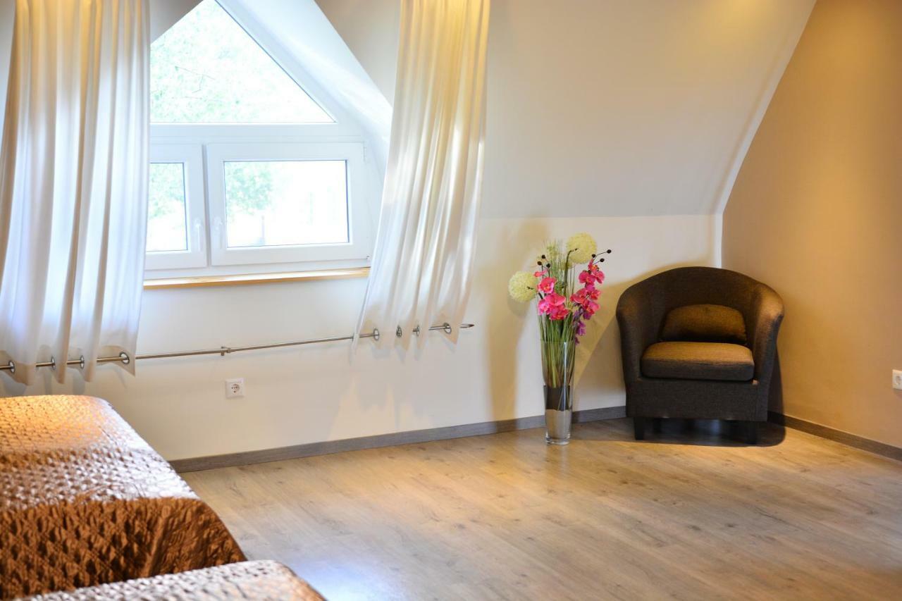Room4U Apartment Balatonszárszó Extérieur photo