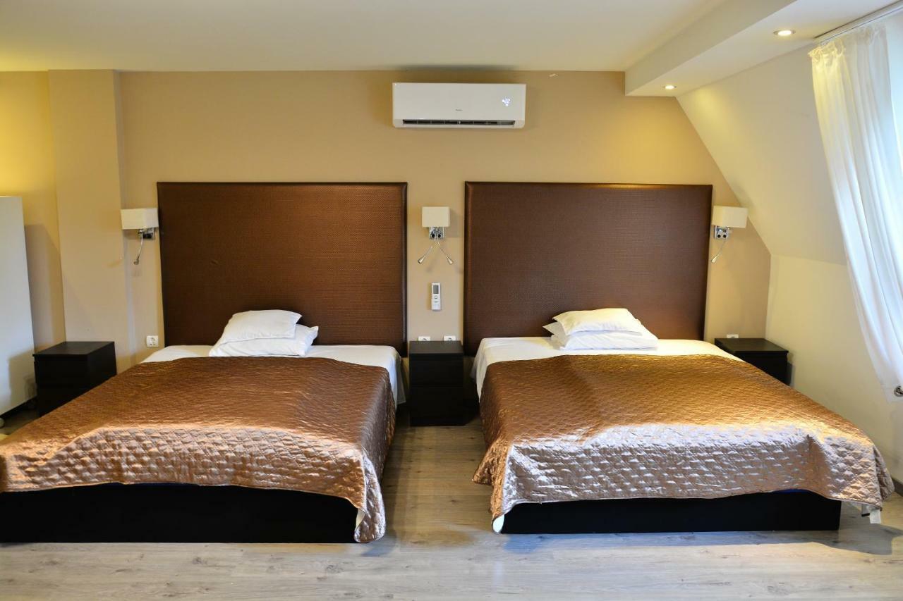 Room4U Apartment Balatonszárszó Extérieur photo